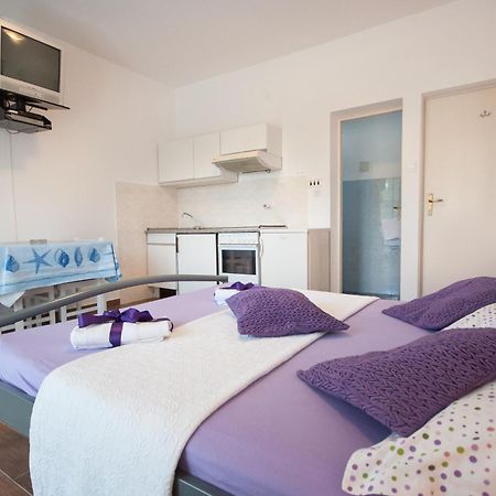 Apartments Srijemsi مْليني الغرفة الصورة