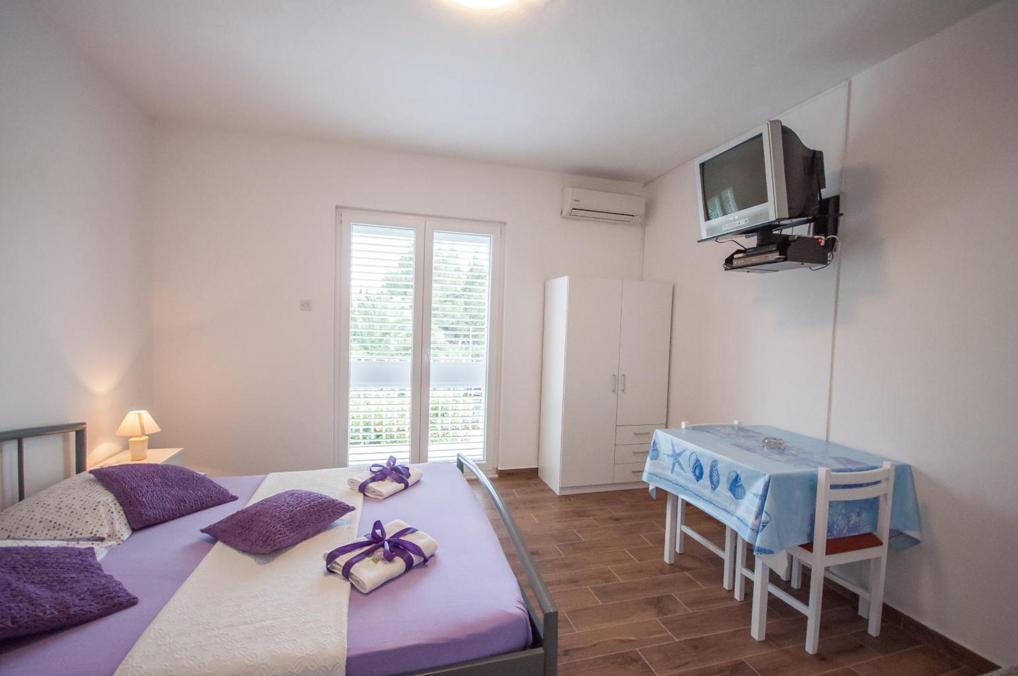 Apartments Srijemsi مْليني الغرفة الصورة