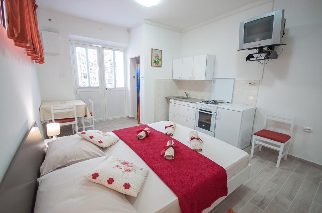 Apartments Srijemsi مْليني المظهر الخارجي الصورة