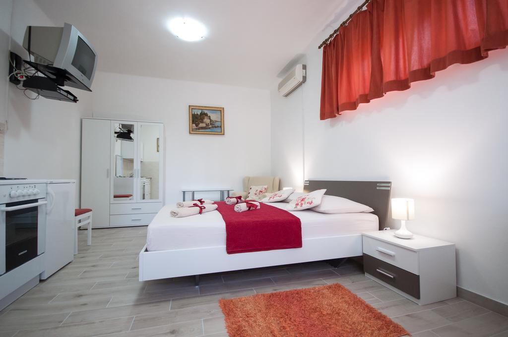 Apartments Srijemsi مْليني المظهر الخارجي الصورة